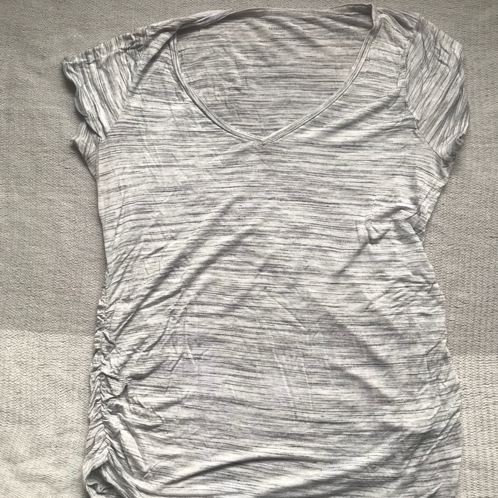 Motherhood Maternity V-Neck tee